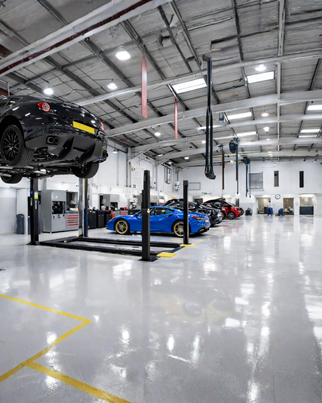 أرضيات ايبوكسي للسيارات